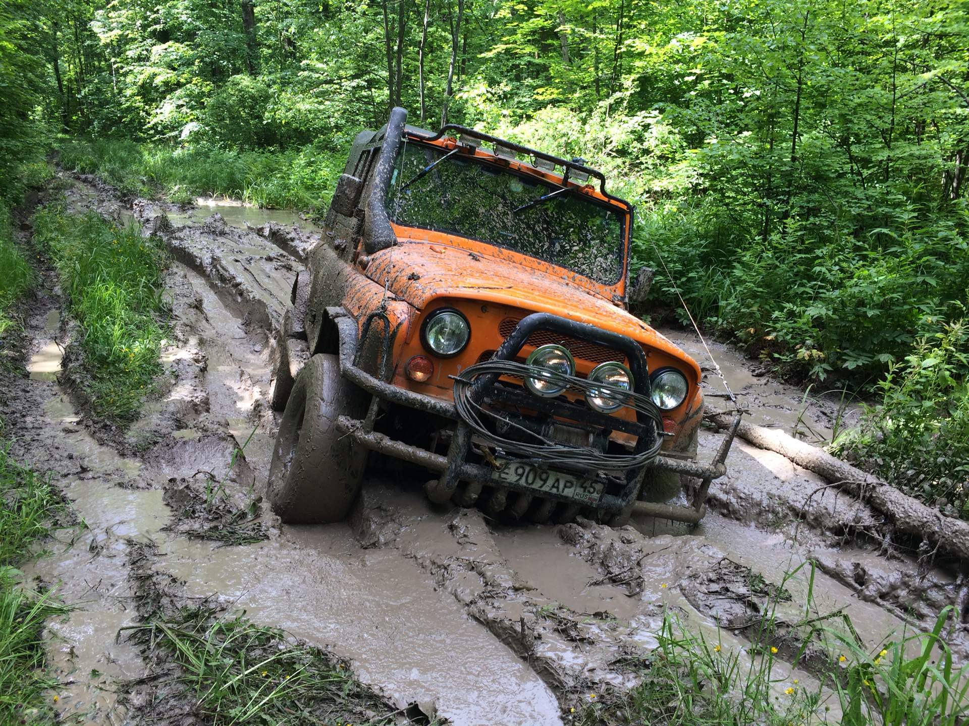 Внедорожник